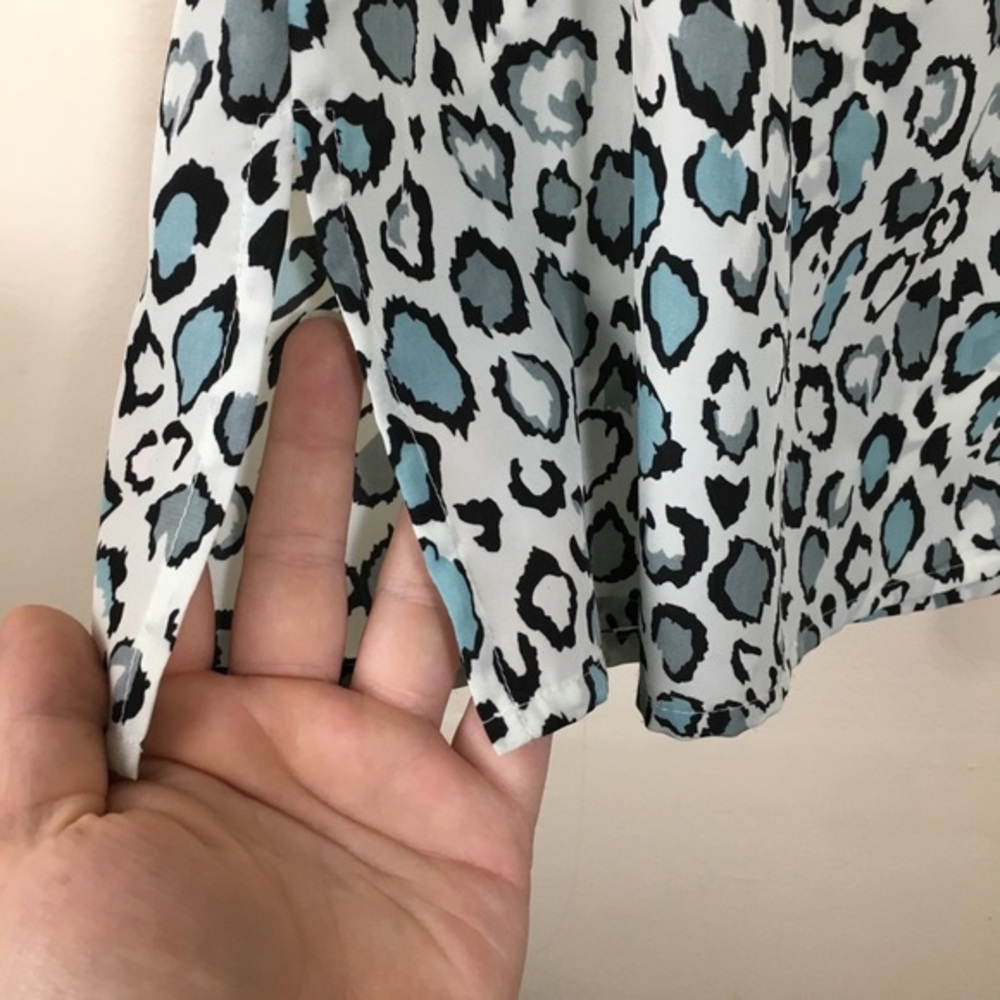 Notations Animal Print Button Down sz 1X - Picture 6 of 9